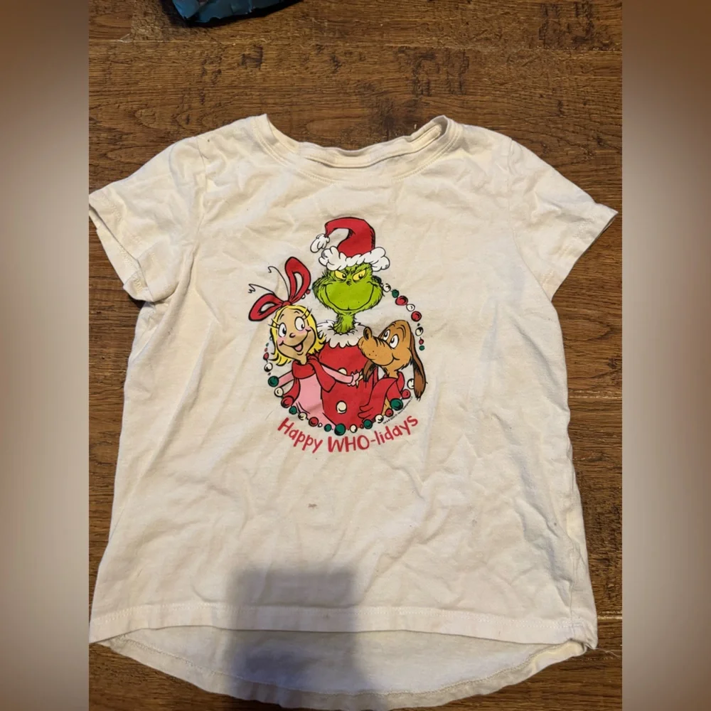 Girls grinch tee by old navy size 8
